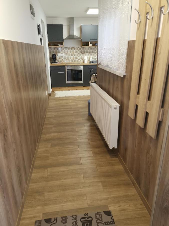Lili Apartman Harkány Exteriör bild