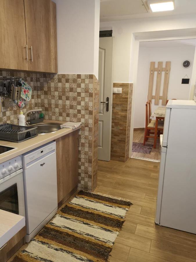 Lili Apartman Harkány Exteriör bild