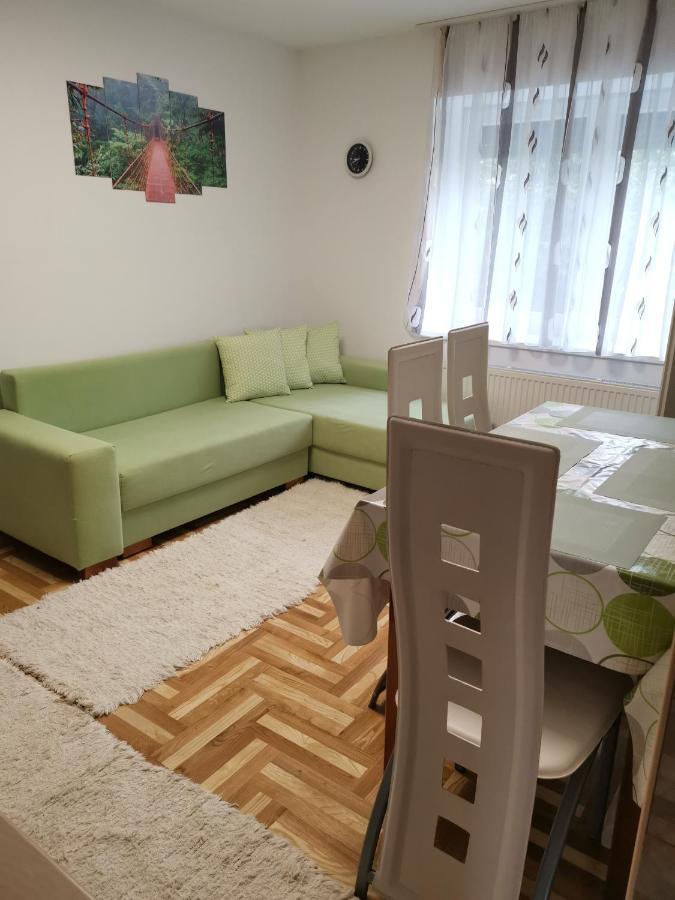 Lili Apartman Harkány Exteriör bild