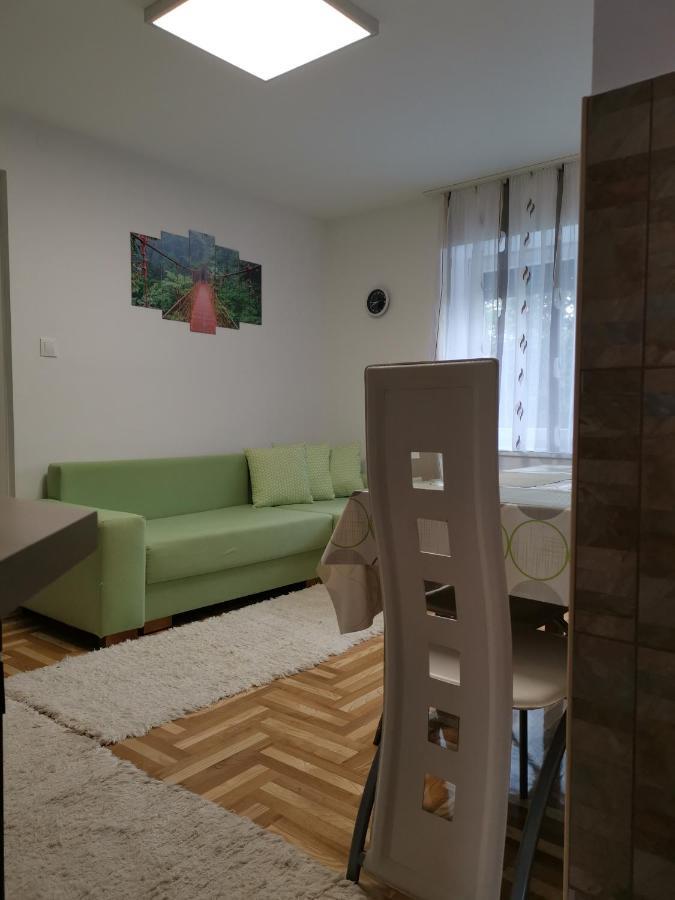 Lili Apartman Harkány Exteriör bild